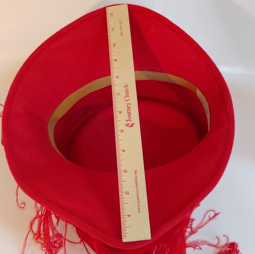 Elegant Red Wide-Brim Felt Hat with Feather Accent - Picture 8 of 12